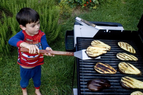photo credit: natural born griller (kid chef) via photopin (license)
