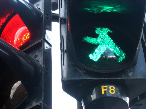 photo credit: Ampelmännchen via photopin (license)